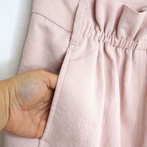 Aritzia Wilfred Paper Bag Shorts - Lt Pink - Size 2 - Good Condition (Missing Be - Picture 7 of 13